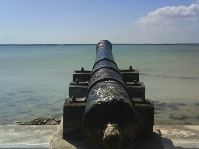 042 Chetumal Canon 15th Feb 2011.jpg